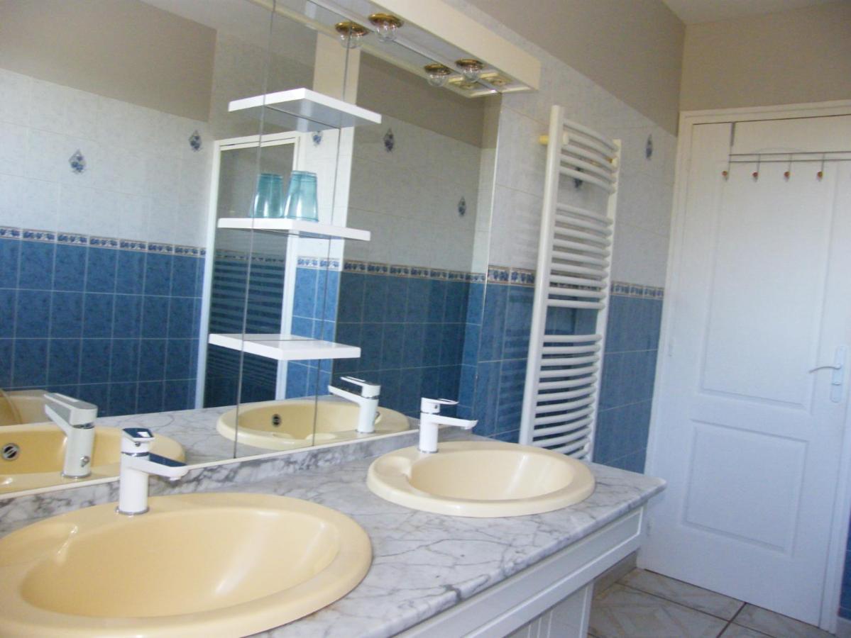 VILLA CLIMATISEE AVEC PISCINE PRIVEE à L'OREE DU PERIGORD Brignac-la-Plaine Ngoại thất bức ảnh